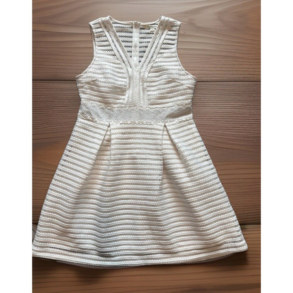 Francesca Size Large Fit & Flare White Mini Dress Crochet Mesh Lace Striped Hem